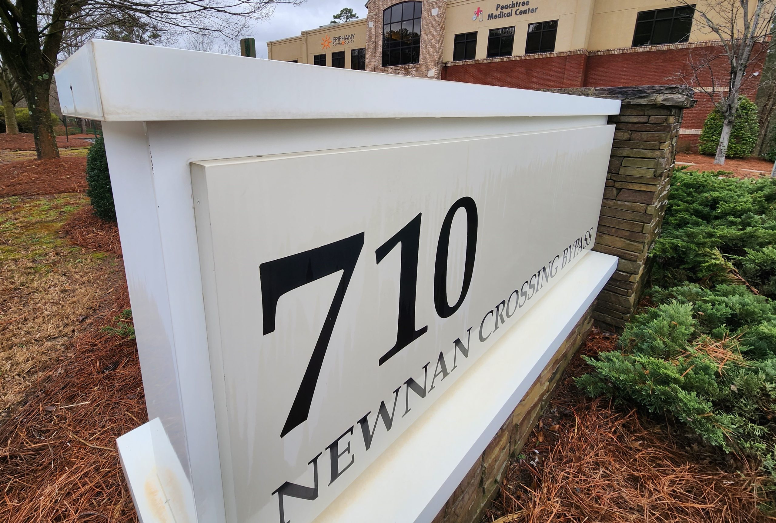 Commercial monument sign clean after pressure washing